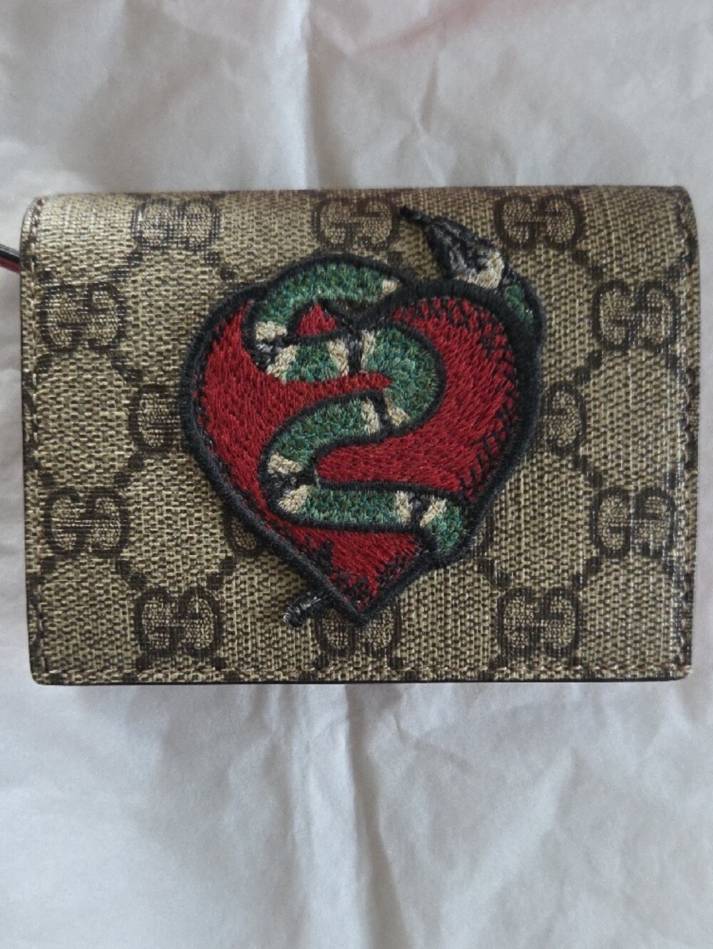 Gucci Limited Edition GG Supreme Heart Snake bifold wallet